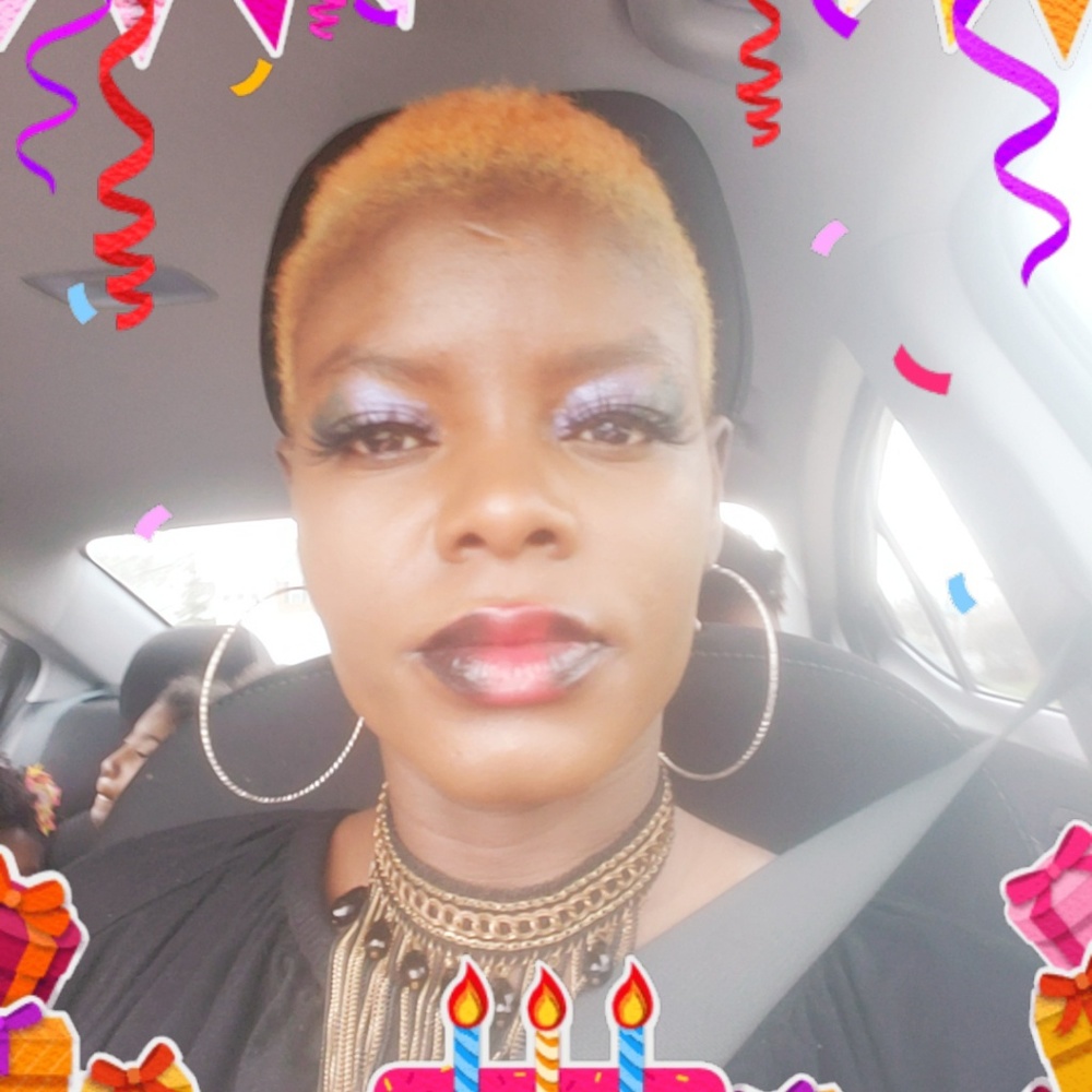 Meet your Posher, Mayamu